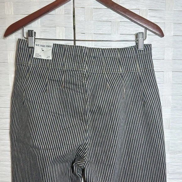 Free People Jayde Railroad Flare Jean in Train Car Stripe Front Pockets Size 29 - Picture 14 of 15